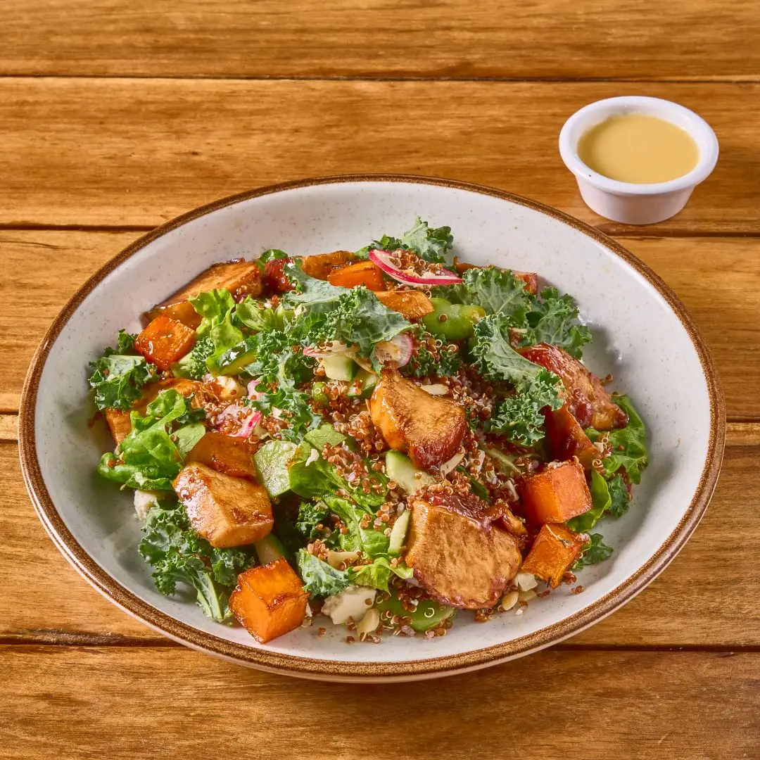 Bowl Pollo,kale y Almendras